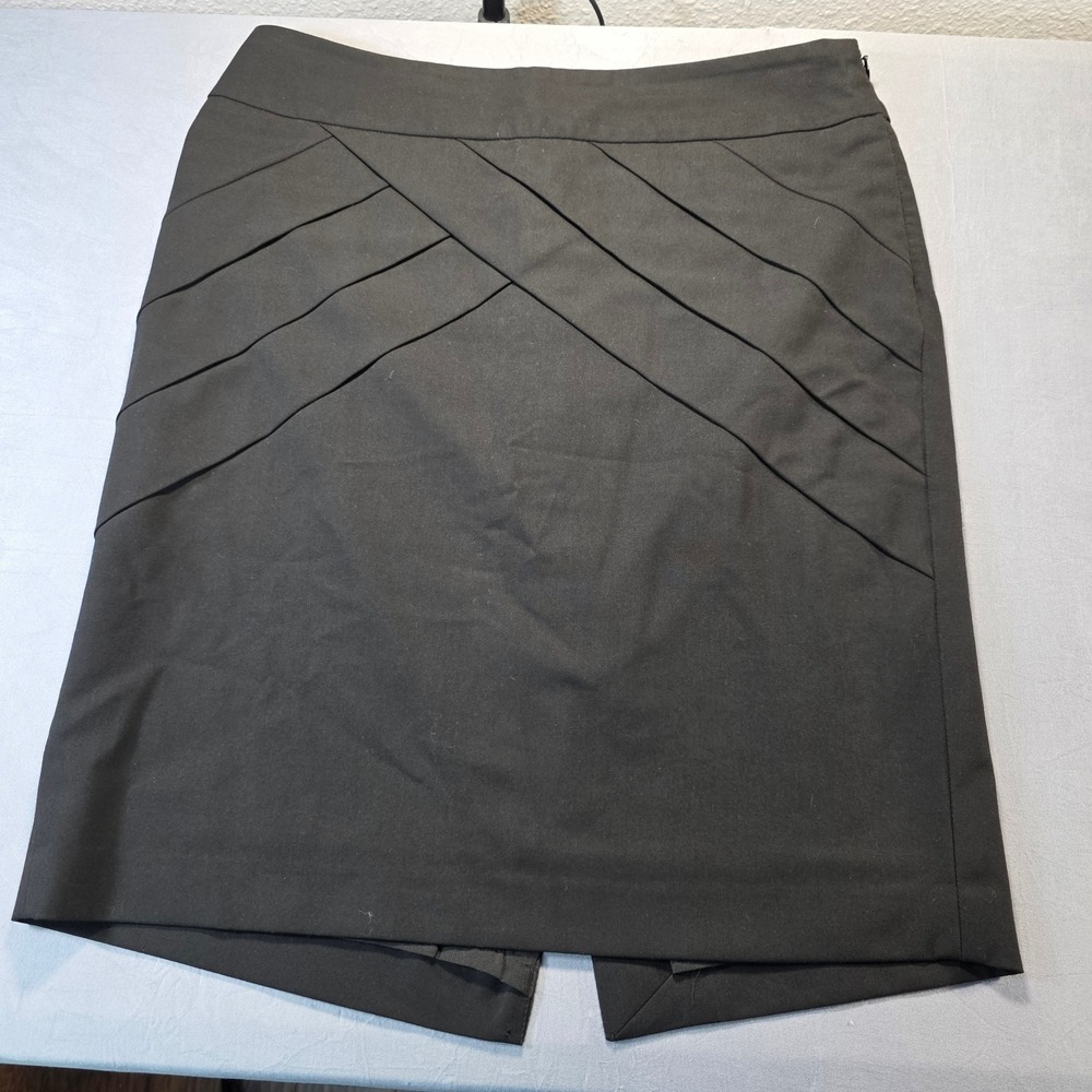 The Limited Collection Black Diagonal Pleated Pencil Skirt Sizeā 6 Business Wear